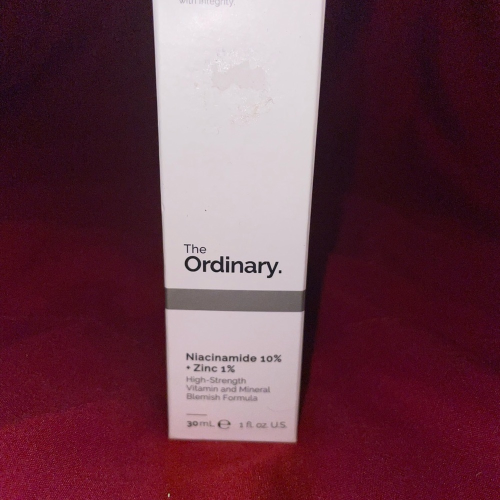 The Ordinary Niacinamide 10% + Zinc 1% Serum - White and Gray